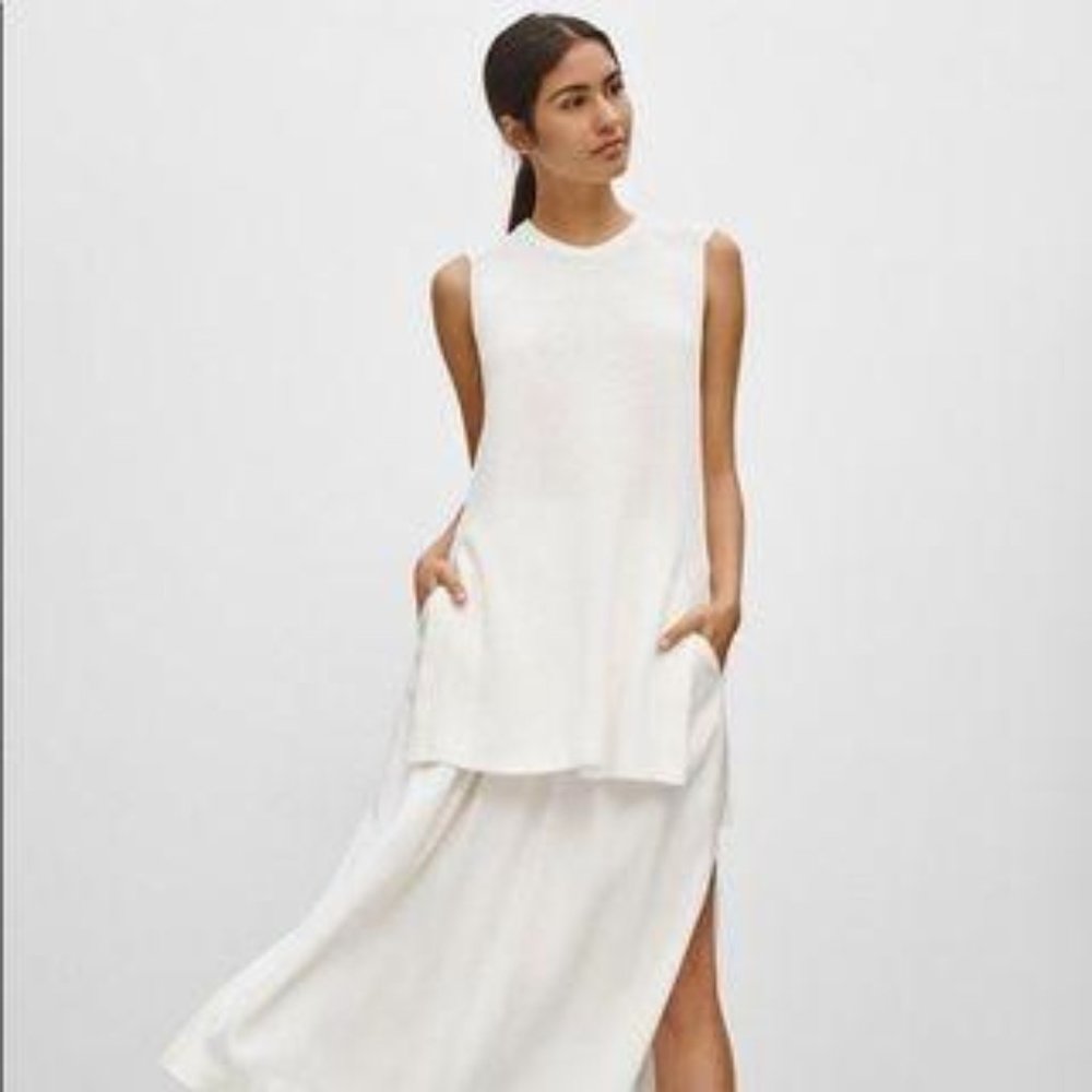 Aritzia Sleeveless Knit